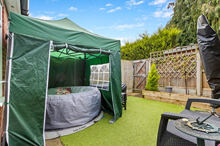 3 Bedroom Terraced House For Sale In Old School Close, Codicote, Hitchin, SG4