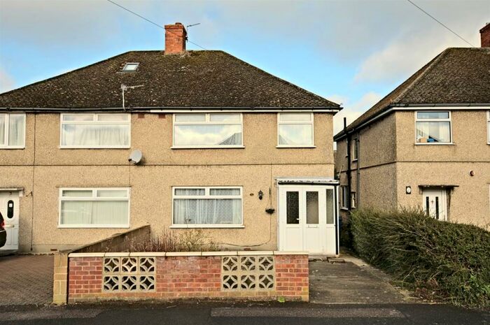 4 Bedroom House To Rent In Weldon Road, OX3