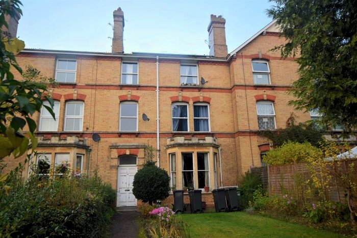 1 Bedroom Flat To Rent In Wellington Road, Taunton, TA1