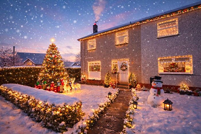 3 Bedroom End Terrace House For Sale In Bathville Road, Kilbirnie, KA25