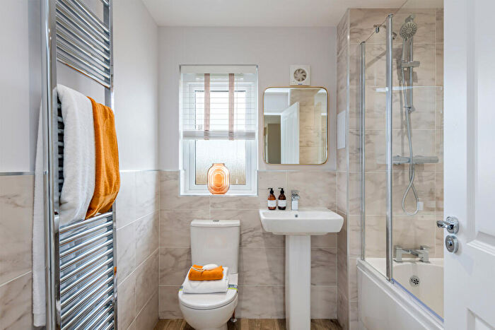 4 Bedroom Detached House For Sale In Bannerman Cruick, Edinburgh, EH17