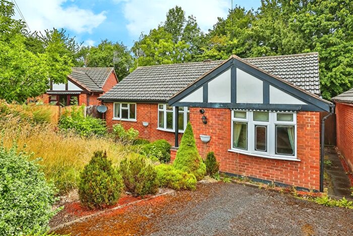 3 Bedroom Detached Bungalow For Sale In Henshaw Place, Ilkeston, DE7