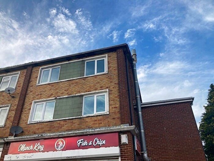 3 Bedroom Maisonette To Rent In St. Johns Road, Yeovil, BA21