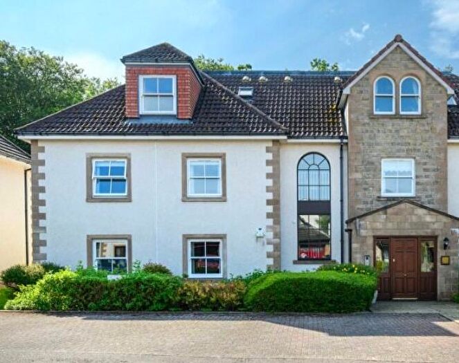 2 Bedroom Flat To Rent In Lumsden Crescent, St. Andrews, KY16