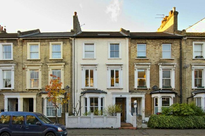 1 Bedroom Flat To Rent In Cricketfield Road, Clapton, London, E5