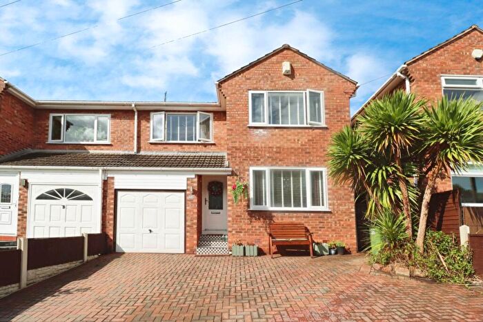 4 Bedroom Semi-Detached House For Sale In Prenton Farm Road, Prenton, CH43