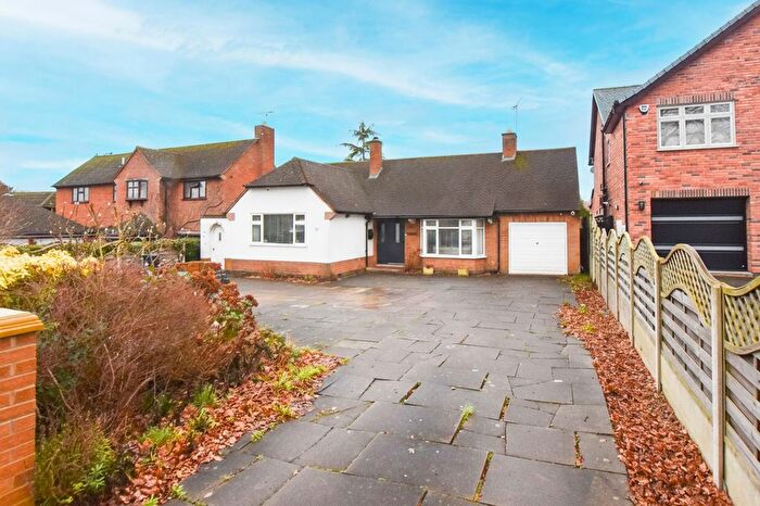 3 Bedroom Detached Bungalow For Sale In Ringers Spinney, Oadby, Leicester, LE2