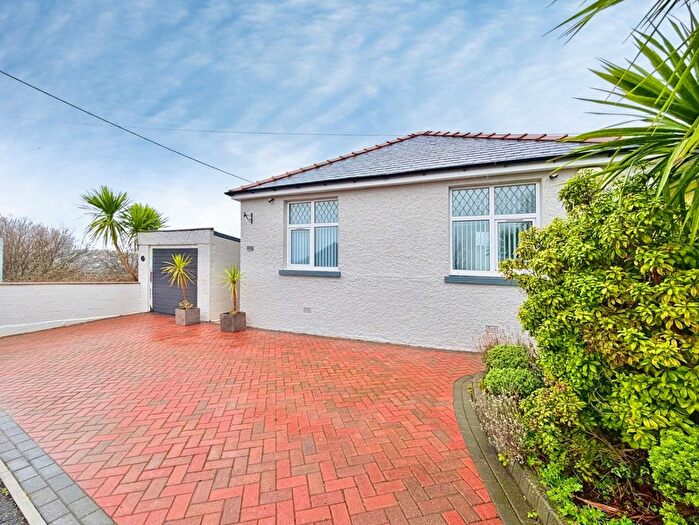 3 Bedroom Detached Bungalow For Sale In Twyniago, Pontarddulais, Swansea, West Glamorgan, SA4