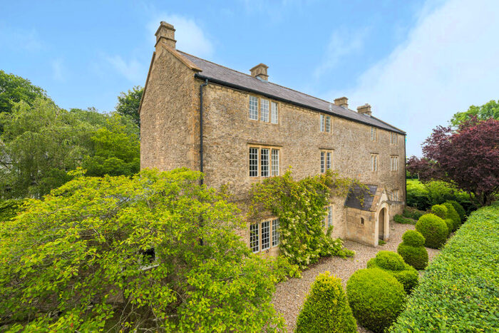 6 Bedroom Detached House For Sale In Ashwicke Road, Ashwicke, SN14