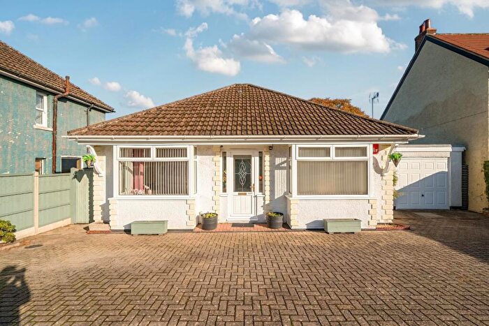 3 Bedroom Detached Bungalow For Sale In Stakes Road, Waterlooville, PO7
