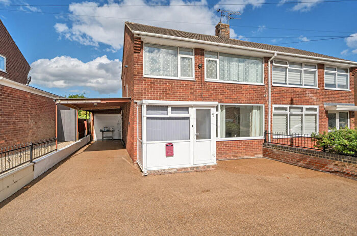 3 Bedroom Semi-Detached House For Sale In Kerry Pit Way, Kirk Ella, Hull, HU10