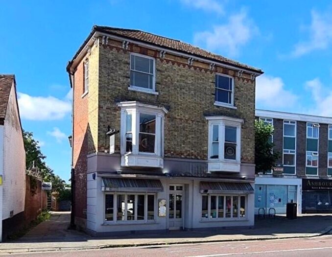 5 Bedroom Apartment To Rent In West Street, Fareham, PO16