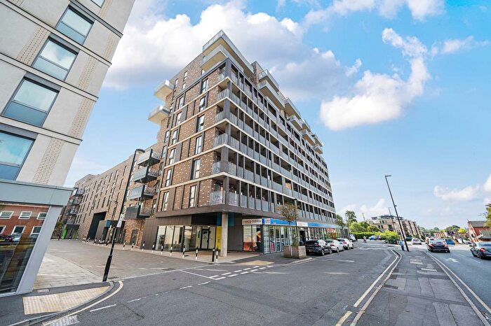 1 Bedroom Apartment To Rent In Crossways, Slough, SL1