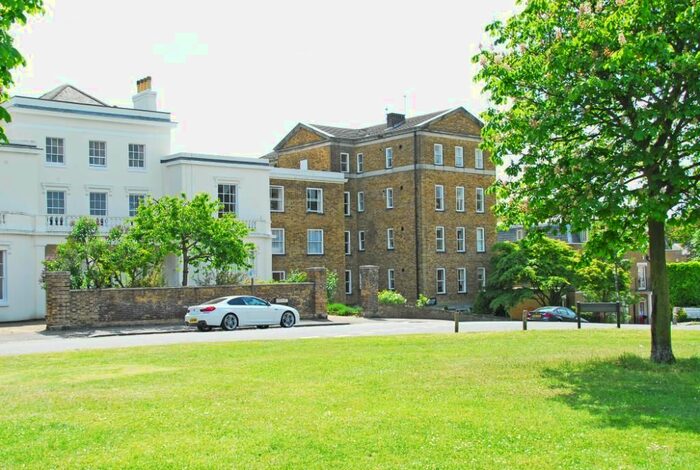 2 Bedroom Flat To Rent In Heathfield House, Eliot Place, Blackheath, London, SE3