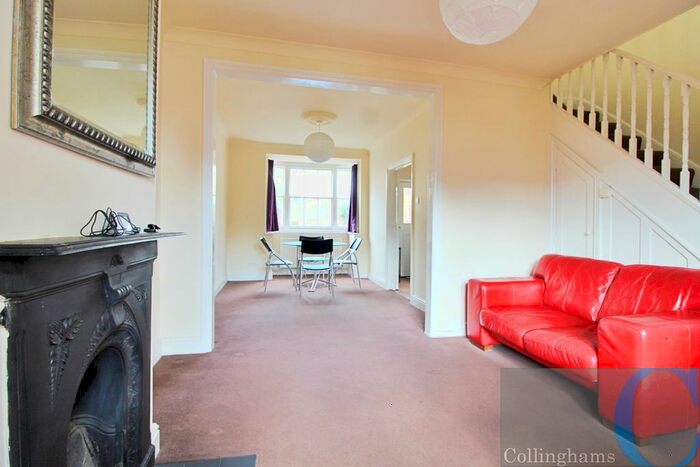 3 Bedroom Terraced House To Rent In Lessingham Avenue, Tooting, SW17