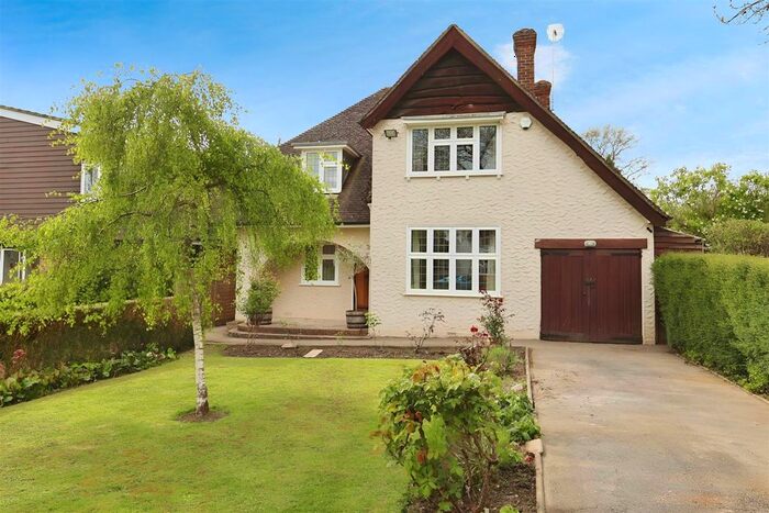 4 Bedroom Detached House To Rent In The Chase, Kemsing, Sevenoaks, TN15