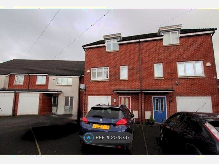 3 Bedroom Semi-Detached House To Rent In Castlerigg Drive, Middleton, Manchester, M24