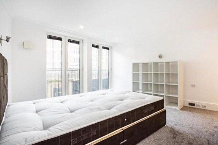 2 Bedroom Flat To Rent In Coleridge Gardens, London, SW10