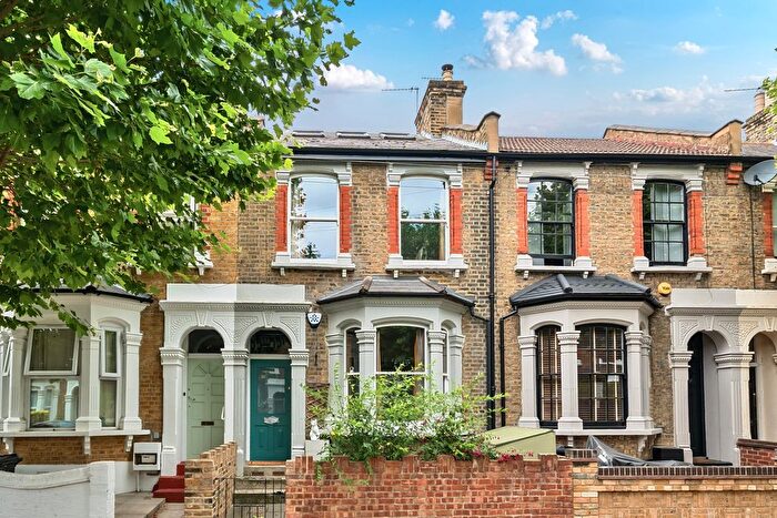 4 Bedroom Terraced House To Rent In Roding Road, London, E5