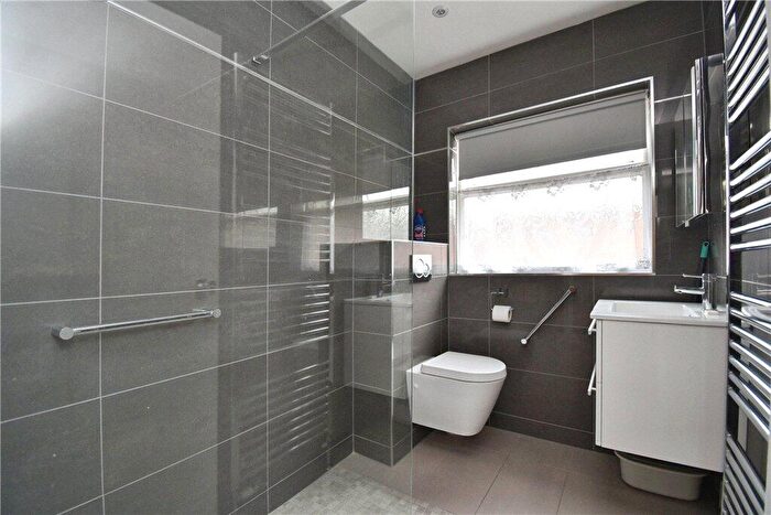 2 Bedroom Detached Bungalow For Sale In Bridge Road, Romsey, Hampshire, SO51