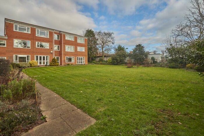 2 Bedroom Flat To Rent In St Leonards, Exeter, EX2