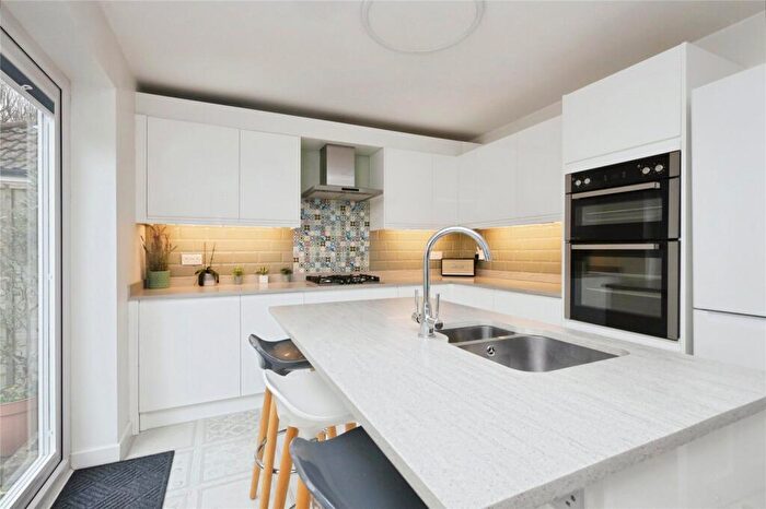 3 Bedroom Terraced House For Sale In The Martlets, Lewes, East Sussex, BN7