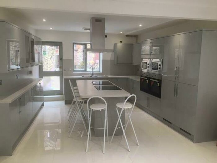 9 Bedroom Private Hall To Rent In King Street, Lancaster, LA1