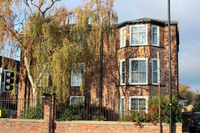 1 Bedroom Flat To Rent In Fulford Road, York, YO10