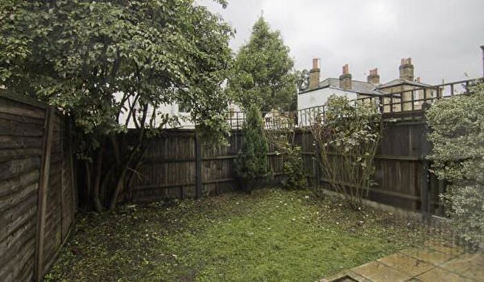 5 Bedroom End Of Terrace House To Rent In Pennethorne Road, London, SE15