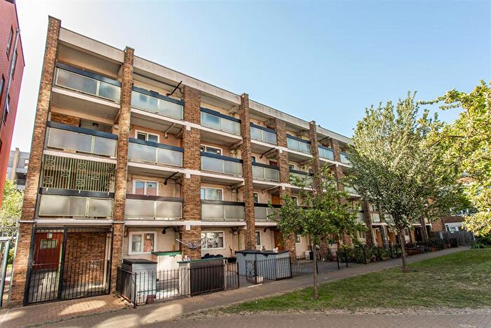 1 Bedroom Flat For Sale In Southern Grove, Mile End, E3