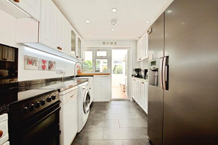 3 Bedroom Terraced House For Sale In Nicholls Field, Harlow, CM18