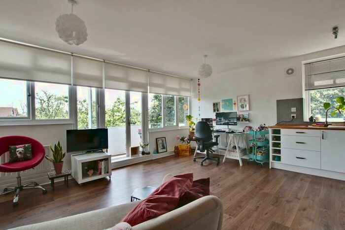 1 Bedroom Apartment To Rent In Highland Road, Bromley, BR1