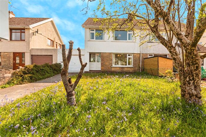 3 Bedroom Semi-Detached House For Sale In Linkside Drive, Southgate, Swansea, SA3