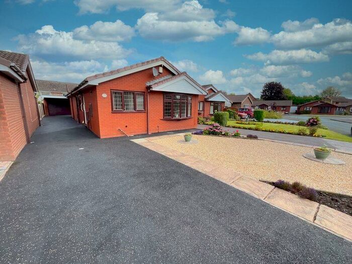 2 Bedroom Detached Bungalow For Sale In Maple Close, Yarnfield, ST15