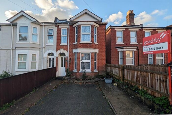 3 Bedroom Semi Detached House For Sale In Shirley, SO15