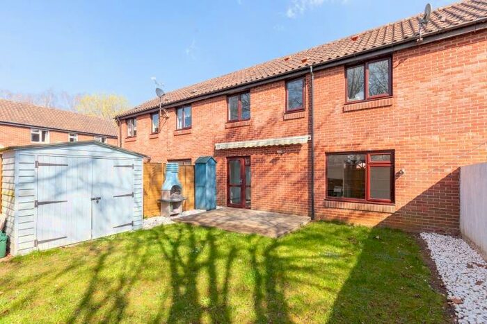 3 Bedroom Terraced House To Rent In Sherwood Avenue, Abingdon, OX14