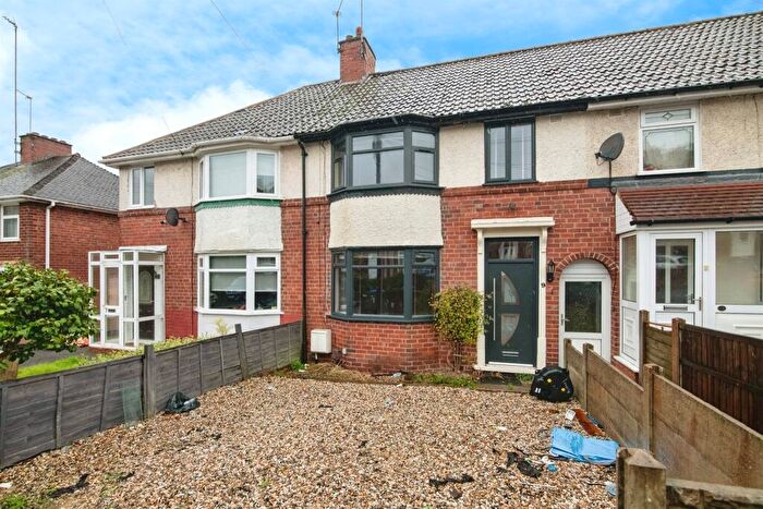 3 Bedroom Terraced House For Sale In Harvest Road, Smethwick, B67