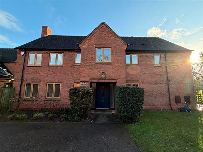 4 Bedroom Property To Rent In Field Close, Ufton, Leamington Spa, CV33