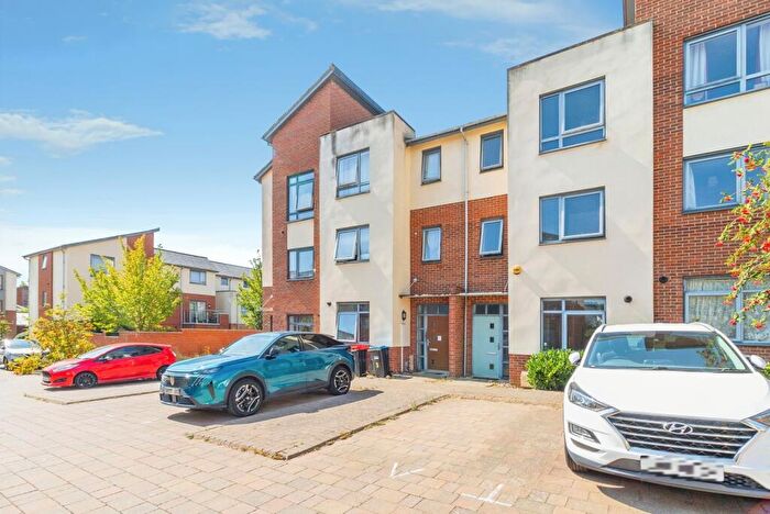 4 Bedroom Terraced House For Sale In The Martlet, Ashland, Milton Keynes, Buckinghamshire, MK6