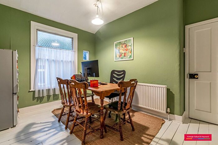 2 Bedroom Flat To Rent In Sydney Road, Muswell Hill, London, N10