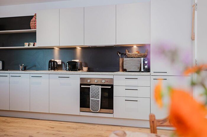 1 Bedroom Flat For Sale In Pillans Walk, Ropemaker Street, Edinburgh, EH6