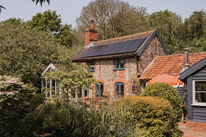 3 Bedroom Detached House For Sale In Willow Tree Cottage, Wilby, Suffolk, IP21