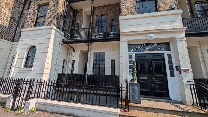 5 Bedroom Flat To Rent In Cambridge Road, Dover, Kent, CT17