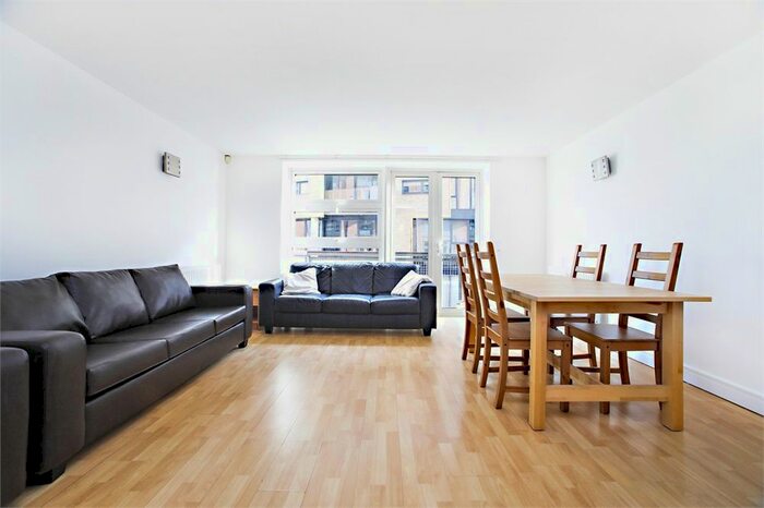 1 Bedroom Flat To Rent In Florin Court, Tanner Street, London, SE1