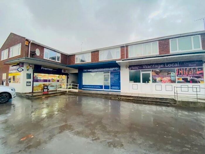 2 Bedroom Apartment To Rent In Wantage, Vale Of White Horse, OX12