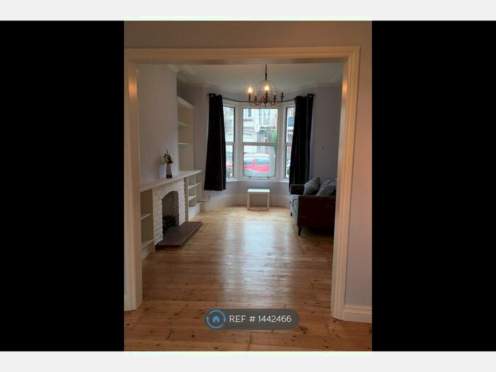 1 Bedroom Flat To Rent In Lascotts Road, London, N22