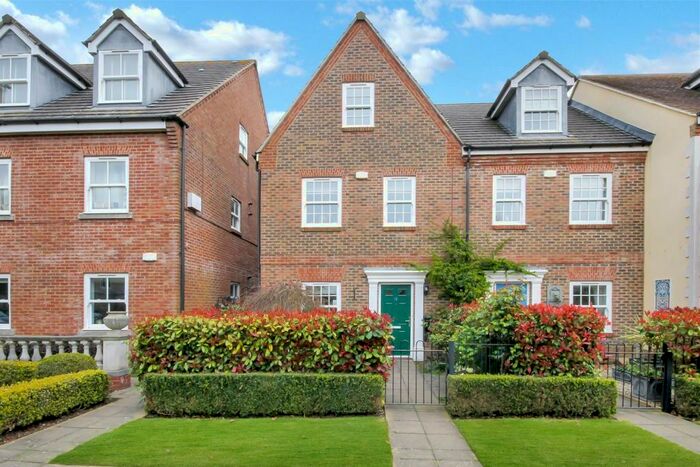 1 Bedroom Property To Rent In Bedroom Property In Chichester, PO19