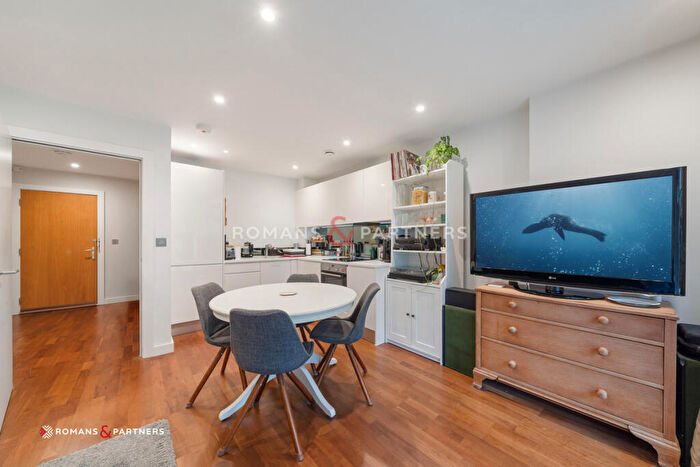 1 Bedroom Apartment To Rent In Knights Tower, Deptford, SE8