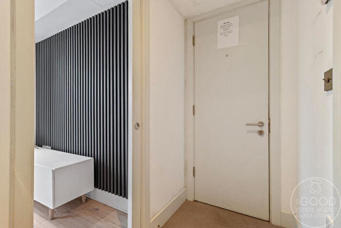 1 Bedroom Apartment For Sale In Arundel Street, Manchester, M15
