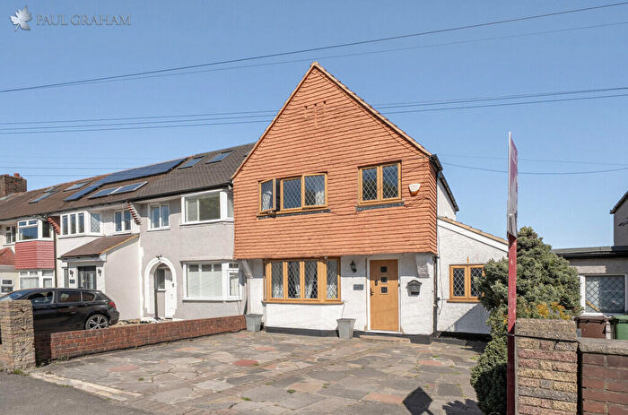 4 Bedroom End Of Terrace House For Sale In Green Wrythe Lane, Carshalton, SM5